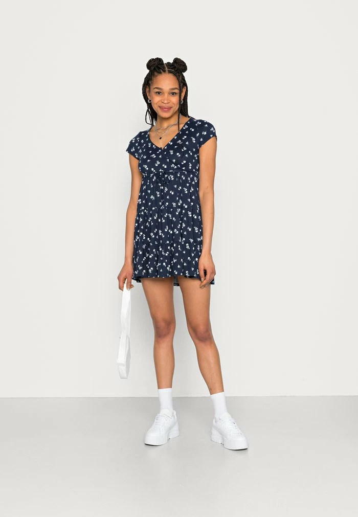 Budget ๐ Hollister Co. TIERED SHORT ๐ DRESS - Day ๐ DRESS - Navy Floral ๐ - Image 2