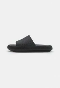 Deals ๐ Hollister Co. Mules - Black ๐คฉ