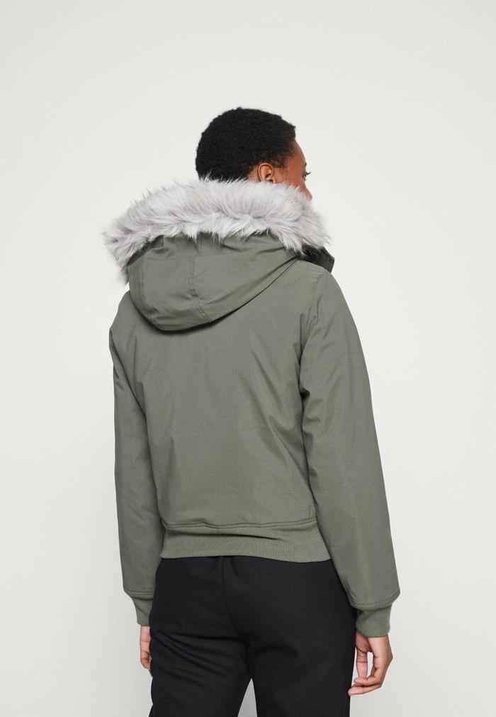 Best deal โค๏ธ Hollister Co. Winter Jacket - Beetle Green ๐คฉ - Image 3