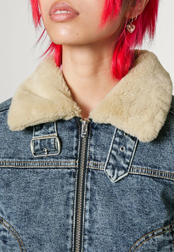 New 🌟 Hollister Co. CROP COZY BIKER - Denim Jacket - Medium Indigo 🤩 - Image 5