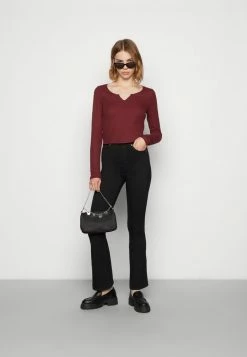 Discount โ Hollister Co. NOTCH NECK 2PACK - Long Sleeved Top - Zinfandel/antique White ๐