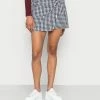 Coupon 🌟 Hollister Co. Mini 👗 Skirt - Black/white 🌟