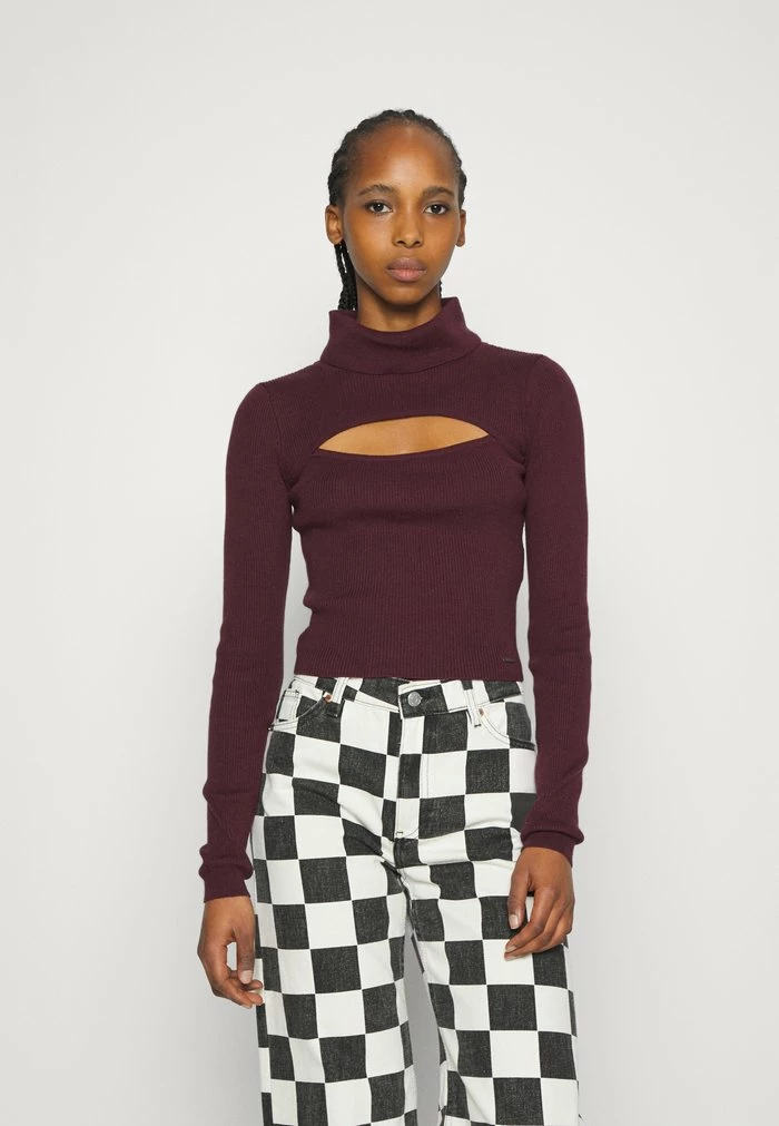 Outlet โญ Hollister Co. Jumper - Wine Tasting โ