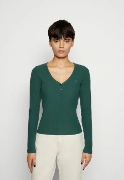 Promo 🌟 Hollister Co. Long Sleeved Top - Trekking Green ⭐