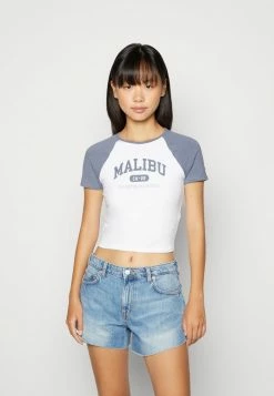 Brand new ๐งจ Hollister Co. VARSITY HERITAGE SLIM - Print T-shirt - White To Blue โค๏ธ