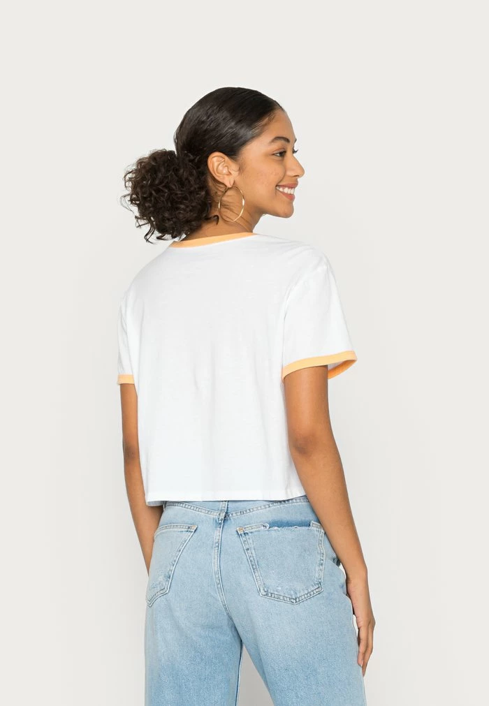 Buy ๐ฅฐ Hollister Co. CREW FASHION CORE - Print T-shirt - White And Yellow โญ - Image 3