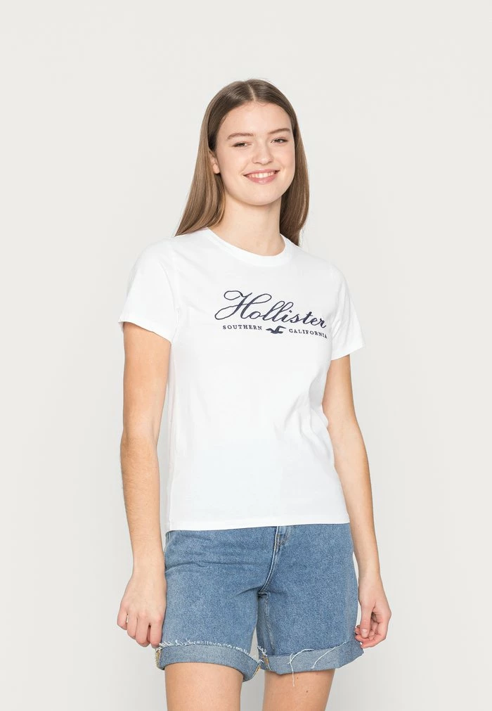 New 🌟 Hollister Co. Print T-shirt - White 🔔