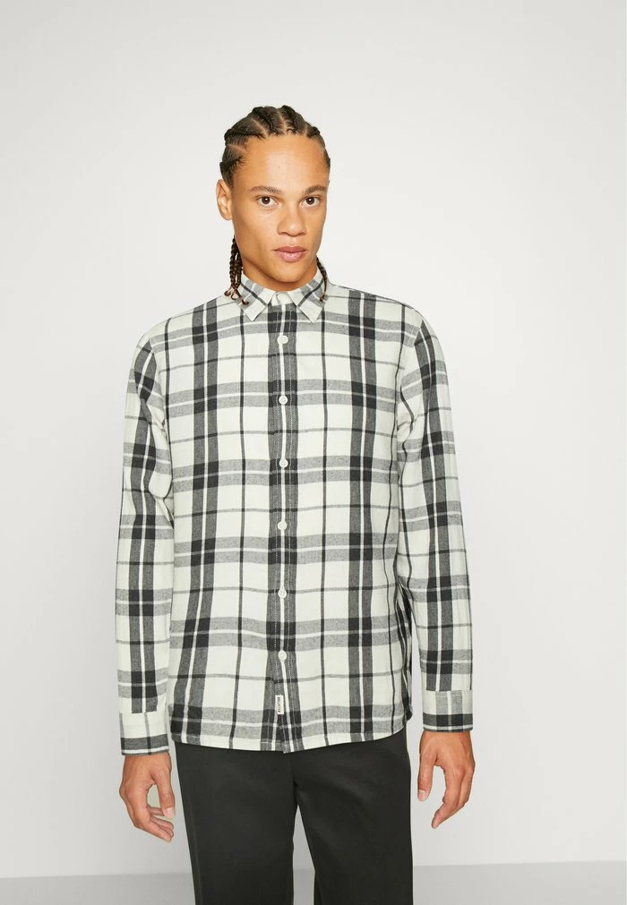 Budget ???? Hollister Co. CORE - ???? Shirt - White ⭐ 3 Budget ???? Hollister Co. CORE - ???? Shirt - White ⭐