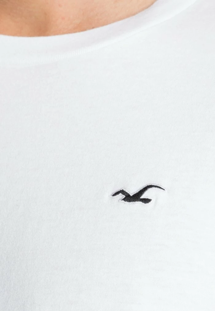 Buy ๐ Hollister Co. 3 PACK - Basic T-shirt - White/ Grey /black ๐ - Image 7