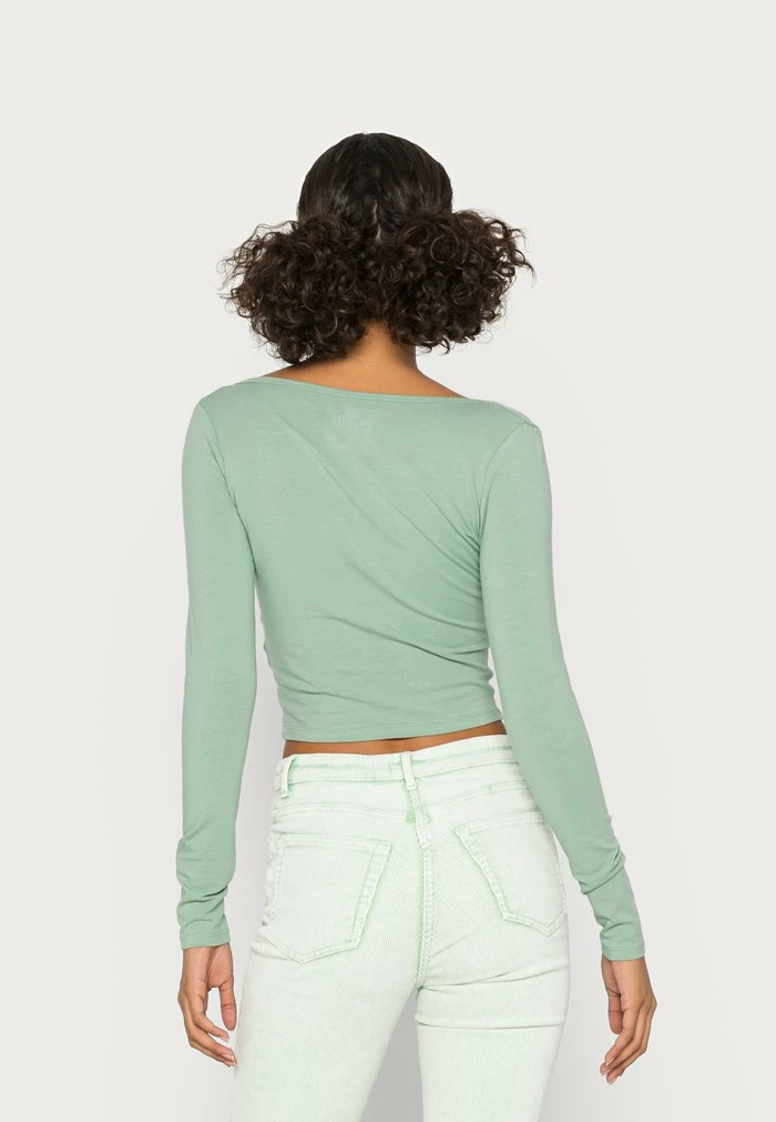 Budget ❤️ Hollister Co. Long Sleeved Top - Green Bay 🌟 - Image 3