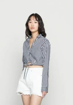 Hot Sale 🔥 Hollister Co. WRAP AROUND 👚 SHIRTING - Blouse - Black/white ❤️