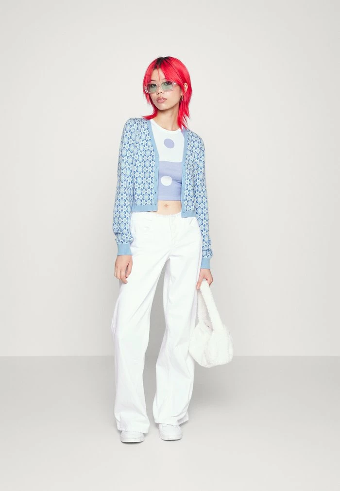 New 🌟 Hollister Co. SLIM CROP CARDI - Cardigan - Blue Geo Pattern 🤩 - Image 2