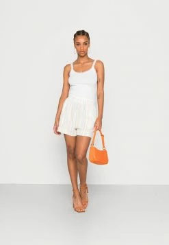 New ๐ Hollister Co. BARE ECLECTIC 3 PACK - Top - White ๐