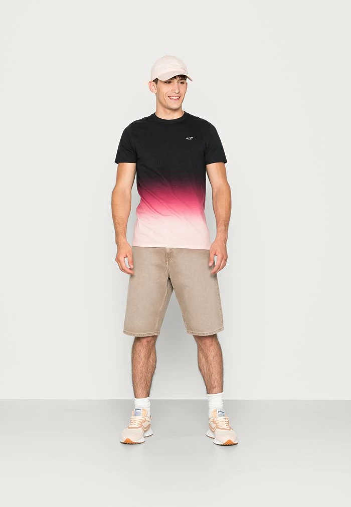 Hot Sale ๐ Hollister Co. CURVED - Print T-shirt - Black/pink Ombre โจ - Image 2