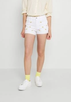 Buy ๐คฉ Hollister Co. CLEAN DAISY ROLL - Denim Shorts - White ๐