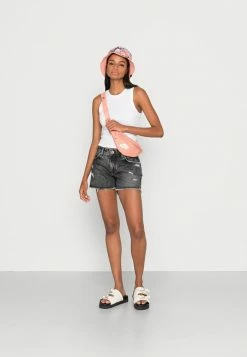 Brand new 💯 Hollister Co. 2 Pack - Top - Casual Black/white ✔️