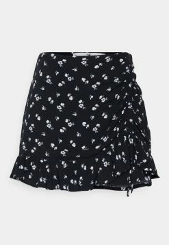 Flash Sale ๐ Hollister Co. RUFFLE MINI SKORT - Mini ๐ Skirt - Navy Floral โ