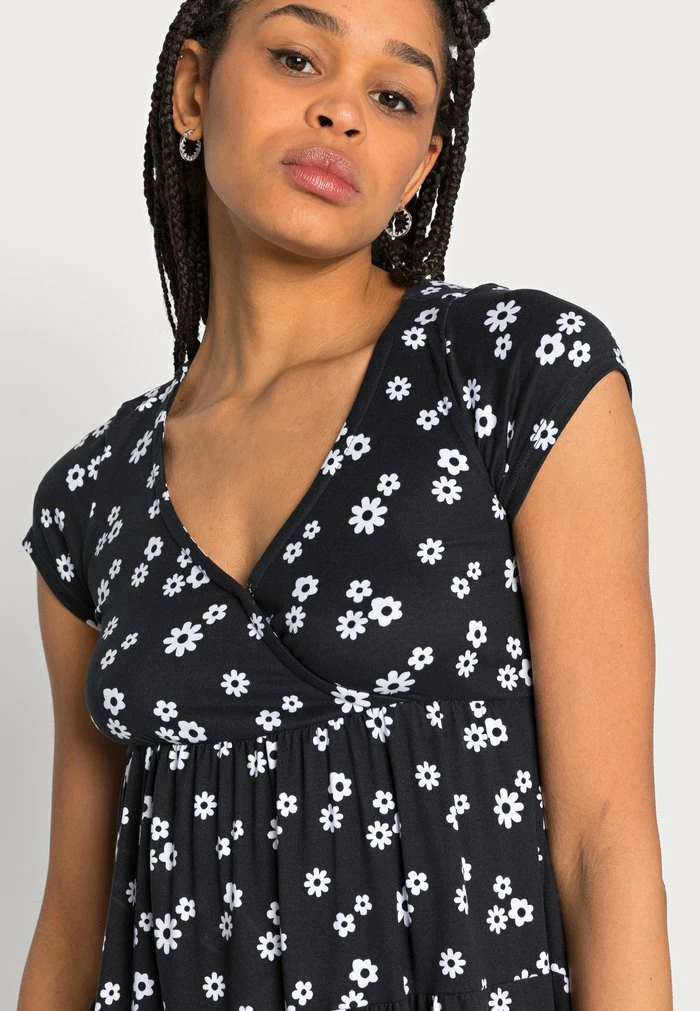 Brand new 👍 Hollister Co. TIERED SHORT 👗 DRESS - Day 👗 DRESS - Black/white Floral ❤️ - Image 5