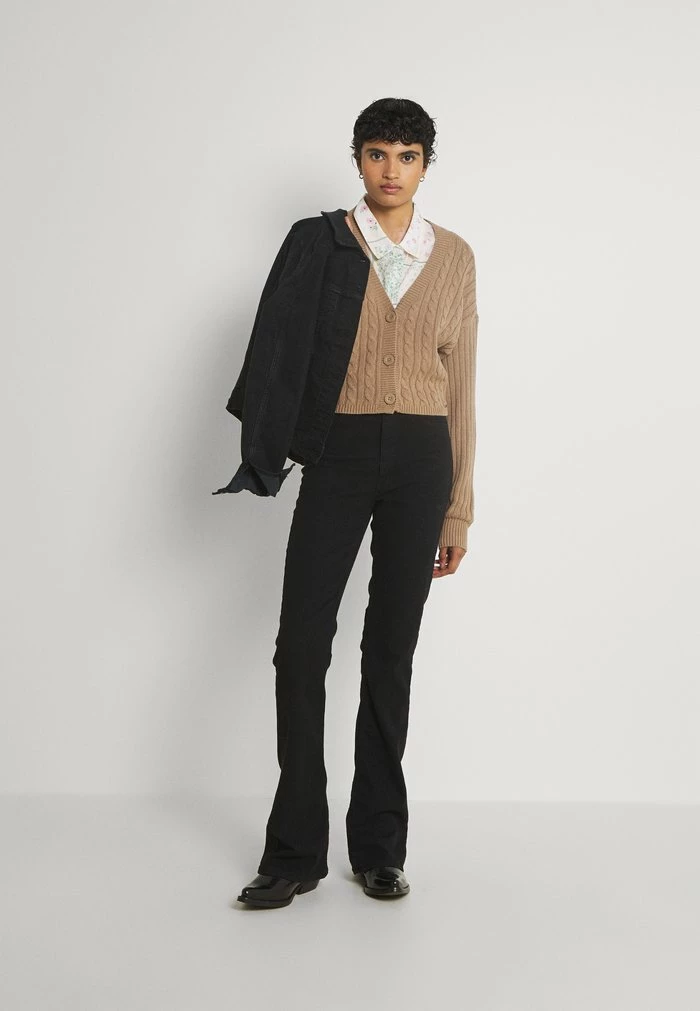 Cheapest 😍 Hollister Co. EASY CROP CARDI - Cardigan - Light Brown 😀 - Image 2