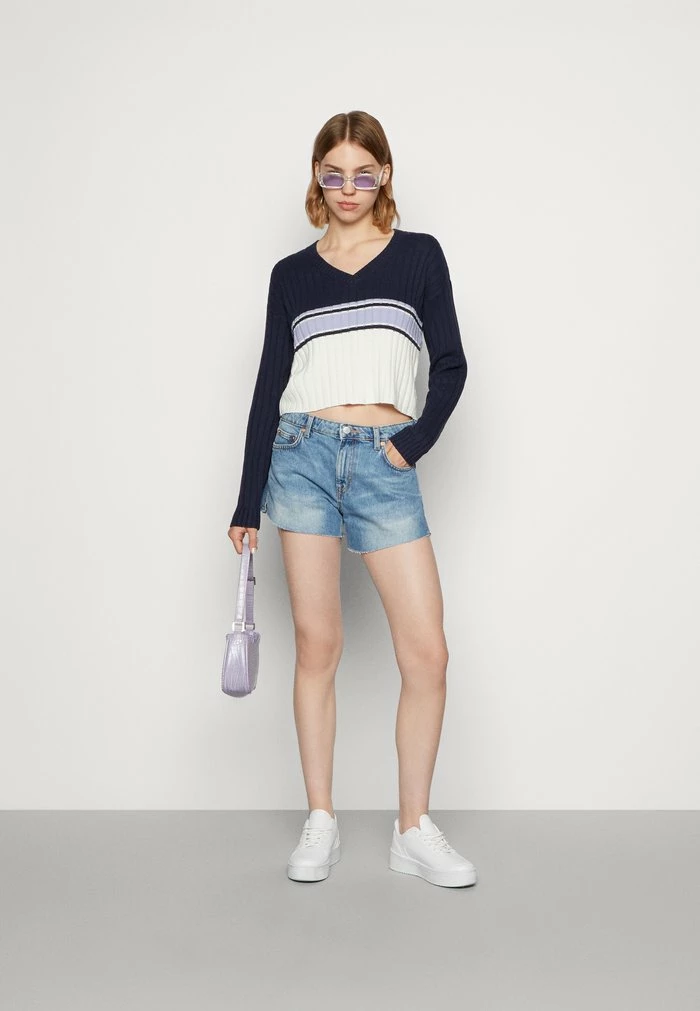 Best reviews of ๐ Hollister Co. SCROLL STOPPER V NECK - Jumper - Navy ๐งจ - Image 2