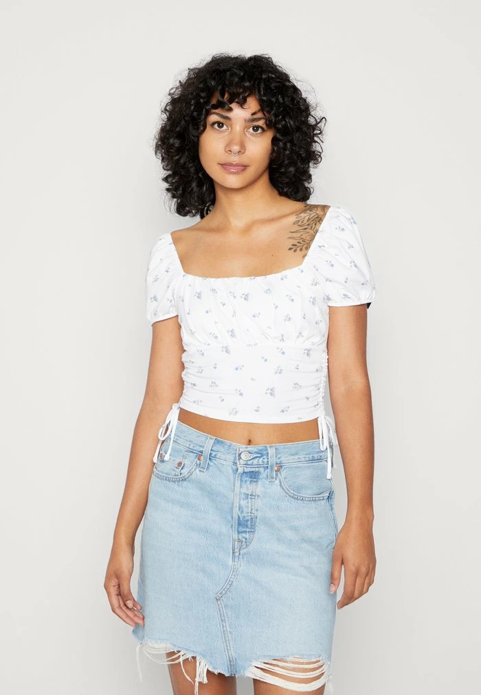 Best Sale ๐ฅฐ Hollister Co. RUCHED BUST SIDE CINCH PUFF SLEEVE - Print T-shirt - Blue/white โจ