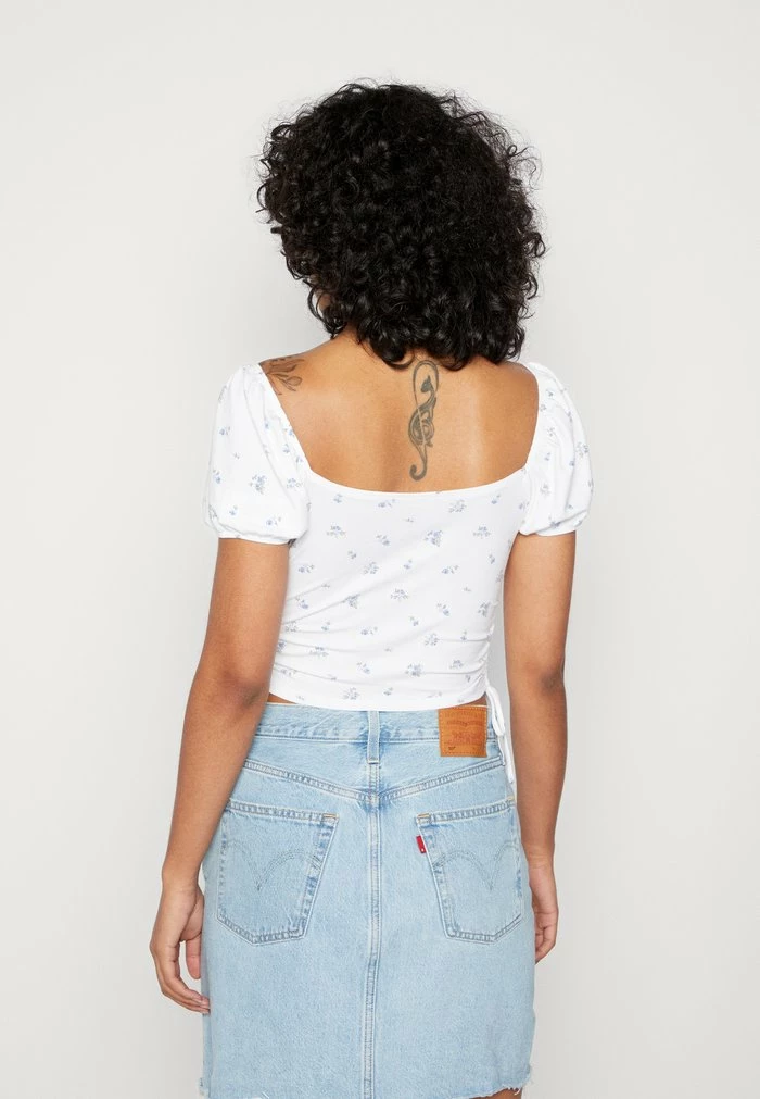 Best Sale ๐ฅฐ Hollister Co. RUCHED BUST SIDE CINCH PUFF SLEEVE - Print T-shirt - Blue/white โจ - Image 3