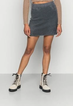 New ๐ Hollister Co. EYELASH SWEATER - Pencil ๐ Skirt - Magnet โ๏ธ