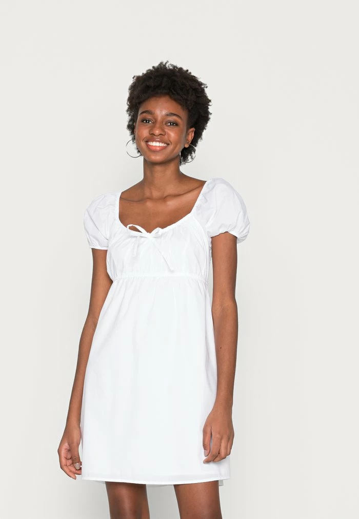 Coupon ๐ Hollister Co. ๐ SUMMER PREVIEW - Day ๐ Dress - Solid White โจ