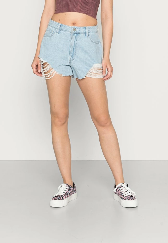 Best Sale โค๏ธ Hollister Co. CHAIN 80S MOM SUPER LIGHT SHARK - Denim Shorts - Light Blue ๐งจ