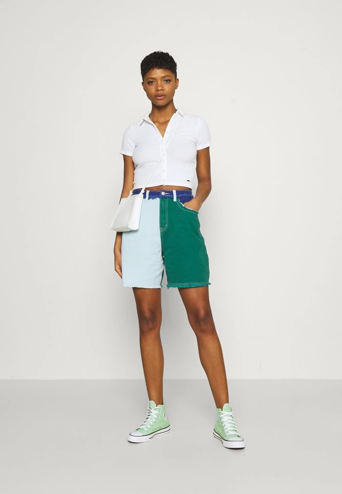 Top 10 ๐ Hollister Co. Print T-shirt - White ๐งจ - Image 2