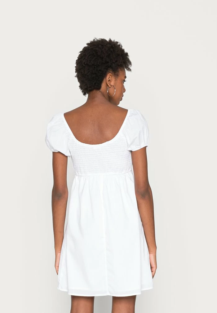 Coupon ๐ Hollister Co. ๐ SUMMER PREVIEW - Day ๐ Dress - Solid White โจ - Image 3