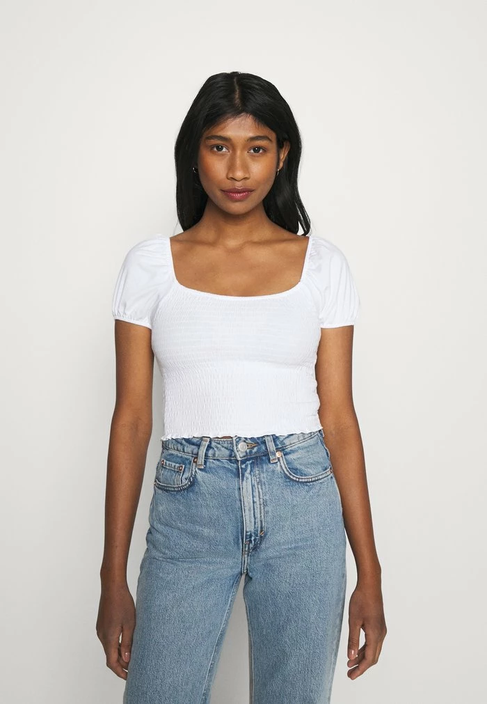 Outlet โ Hollister Co. CAP SLEEVE SMOCK - Print T-shirt - White ๐