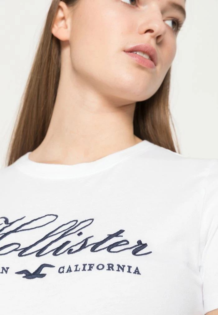 New 🌟 Hollister Co. Print T-shirt - White 🔔 - Image 5