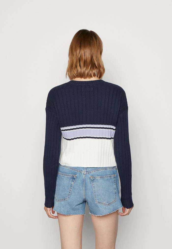 Best reviews of ๐ Hollister Co. SCROLL STOPPER V NECK - Jumper - Navy ๐งจ - Image 3